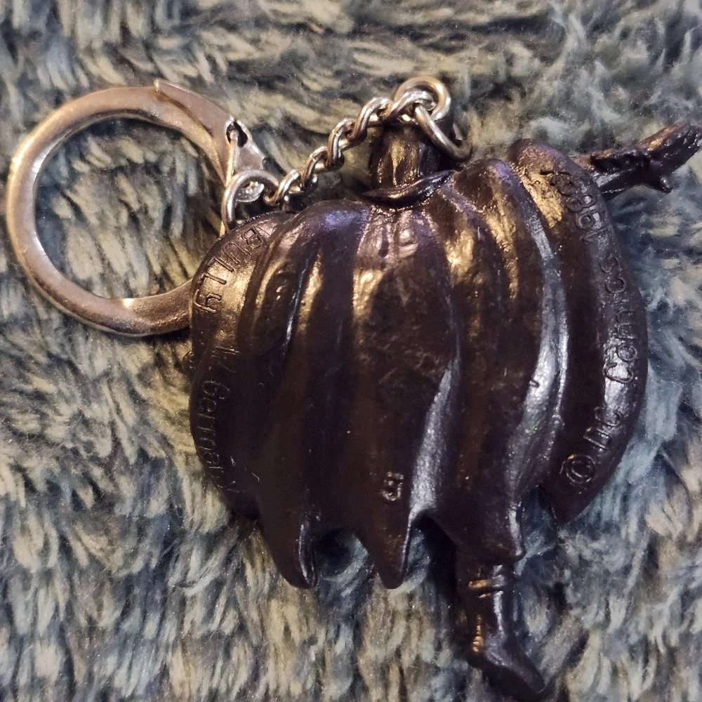 vintage 1989 Applause DC Comics Batman keychain featuring a resin figure